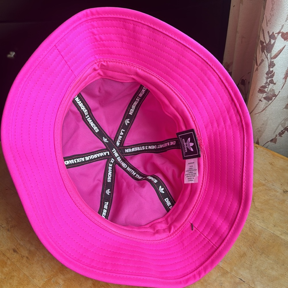 New Adidas Originals Unisex Hot Pink Bell Bucket Hat OSFA - Picture 6 of 8